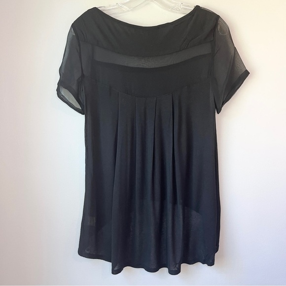 Elizabeth and James Flowy Black Sheer Blouse - Picture 6 of 9